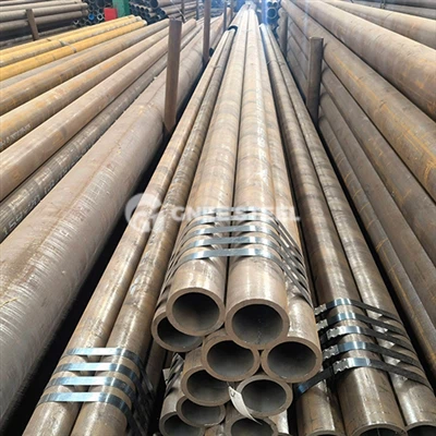 API 5L ASTM A106/A53 DIN2391 DIN1629 ASTM A179/A192 EN10210 EN10216 EN10208 Specifikacija brezšiv...